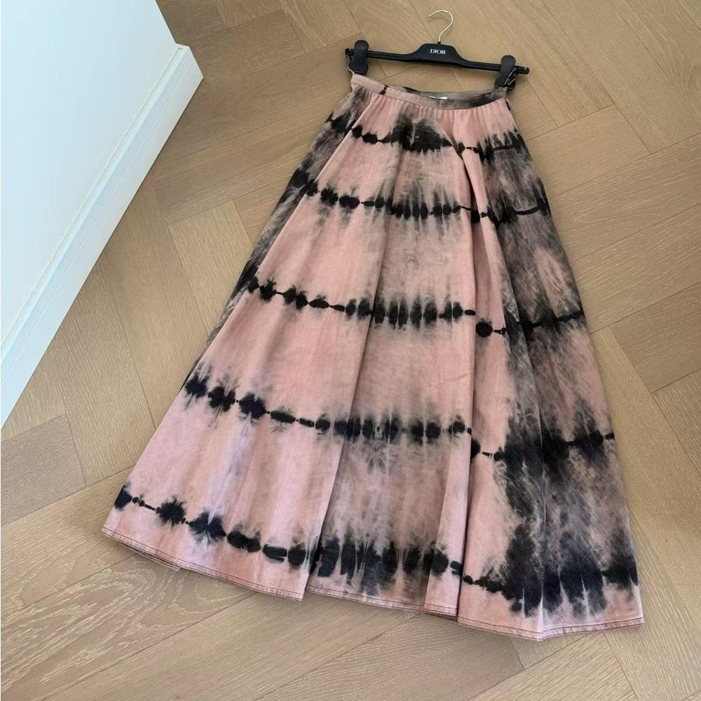❌sold❌🚩steal authentic Dior A-Line Tie-Dye Skirt in Pink and Black